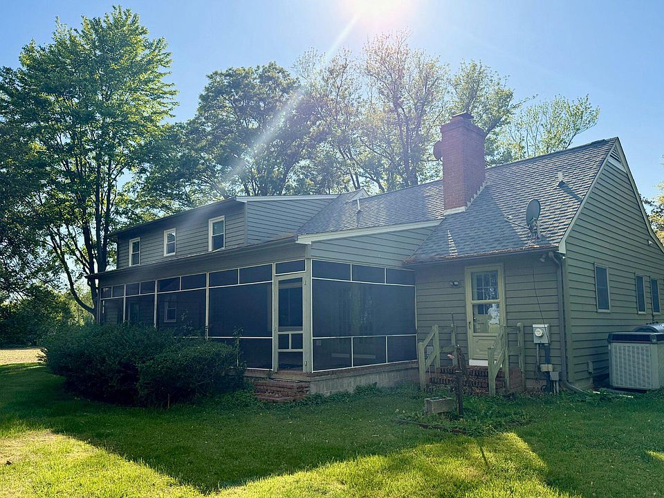 2nd image of 7761 Broad Neck Rd