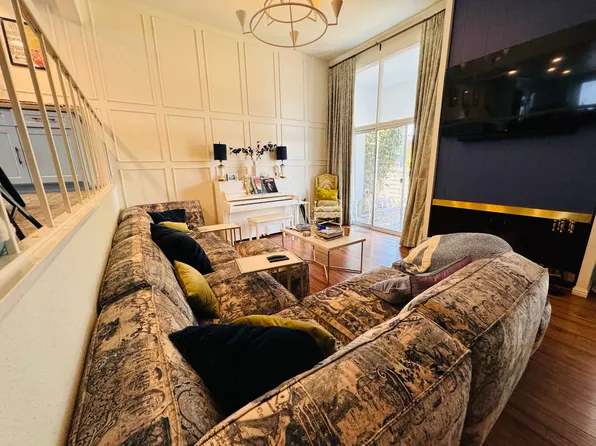 4299 Sarah St #37, Burbank, CA 91505