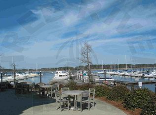 100 Marina Rd, Chocowinity, NC 27817