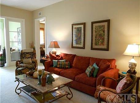 5th image of 32 Harbour Isle Dr W Unit 102