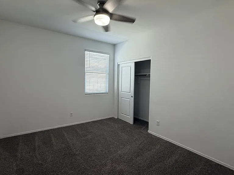 1137 W Chimes Tower Dr — Photo 51