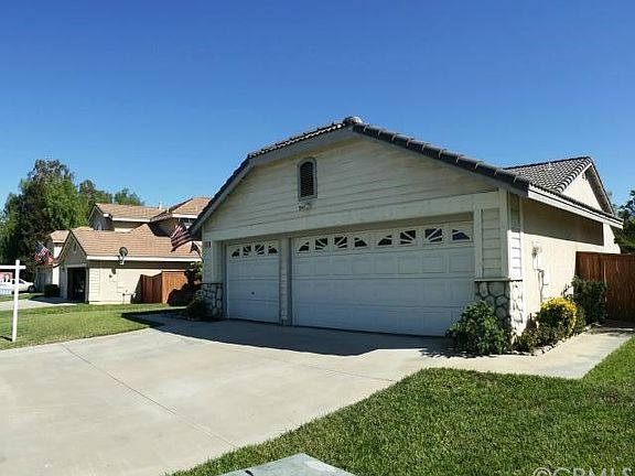 3rd image of 654 Gambel Dr