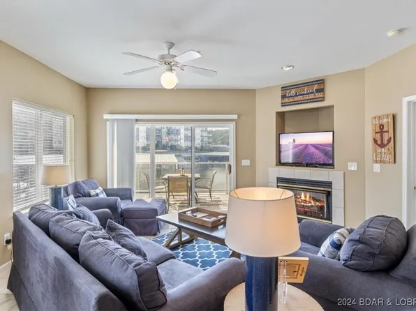 85 Monarch Cove Ln #1A, Lake Ozark, MO 65049