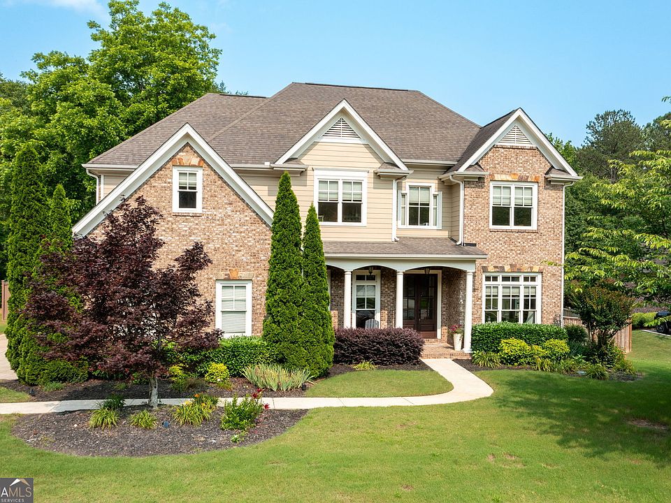 1st image of 440 Scott Farm Dr