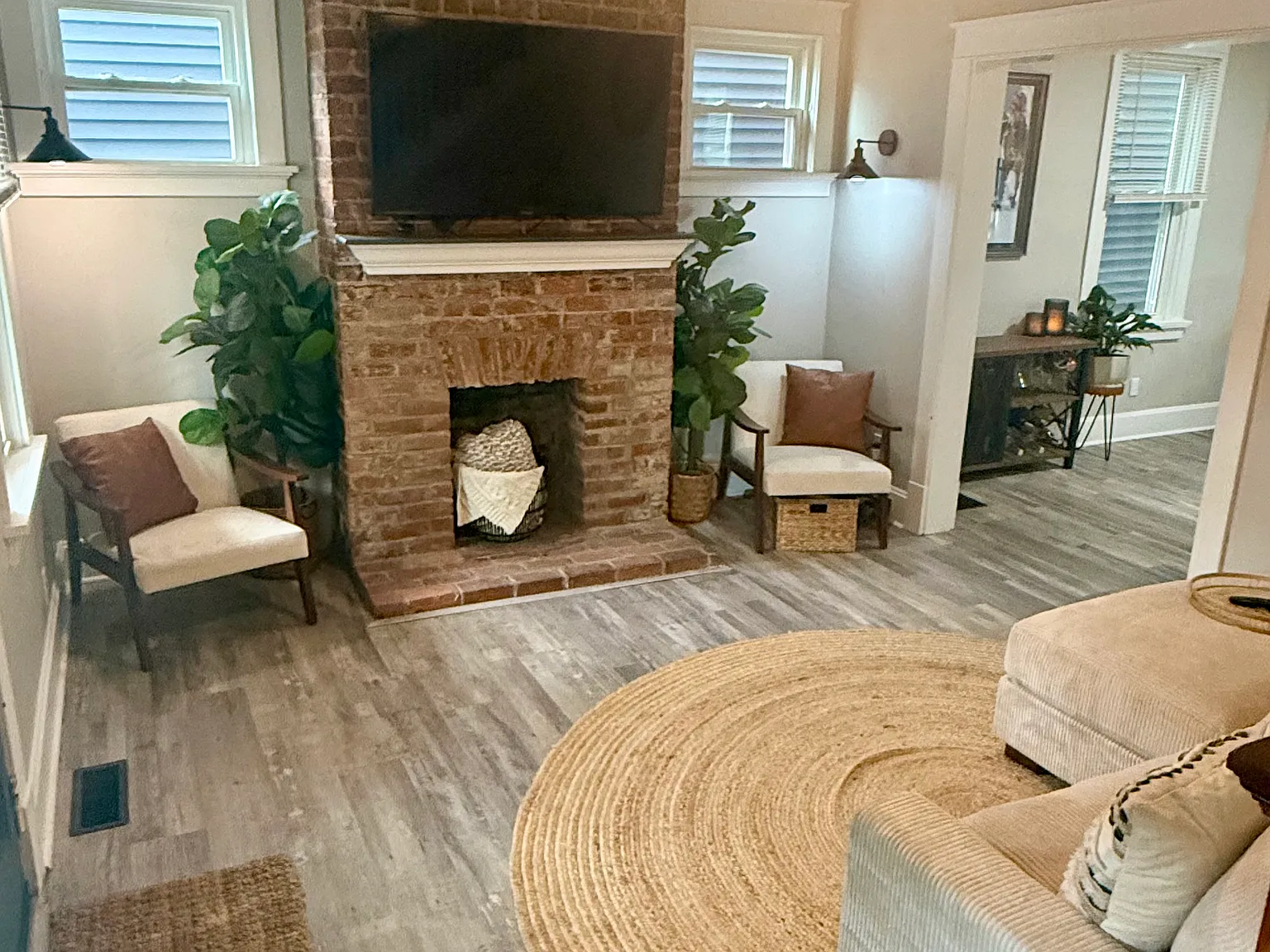 2 bed, $1,950 — Photo 2