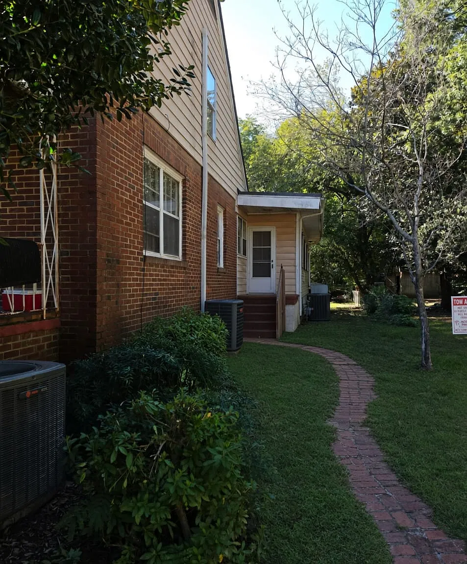 12 bed, 6000 sqft, $12,000 — Photo 4