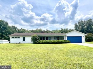 256 Pine Crest Dr, Mc Clure, PA 17841