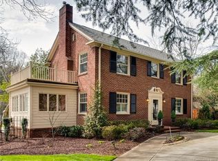 1642 Providence Rd, Charlotte, NC 28207