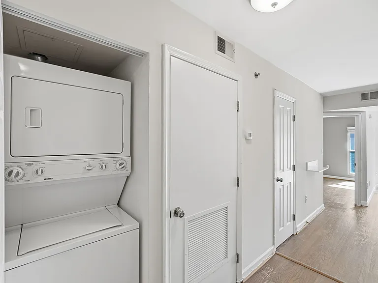 601 Pennsylvania Ave NW #211 — Photo 10