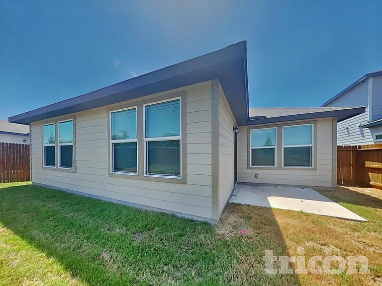 13615 Emerson Way — Photo 13