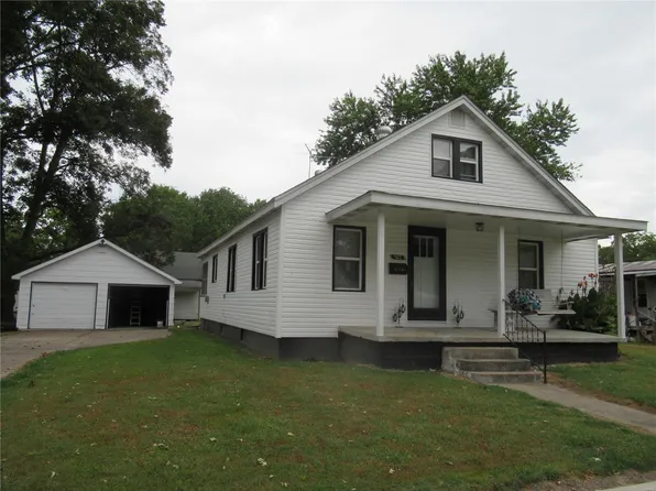 327 Cook Ave, Chaffee, MO 63740