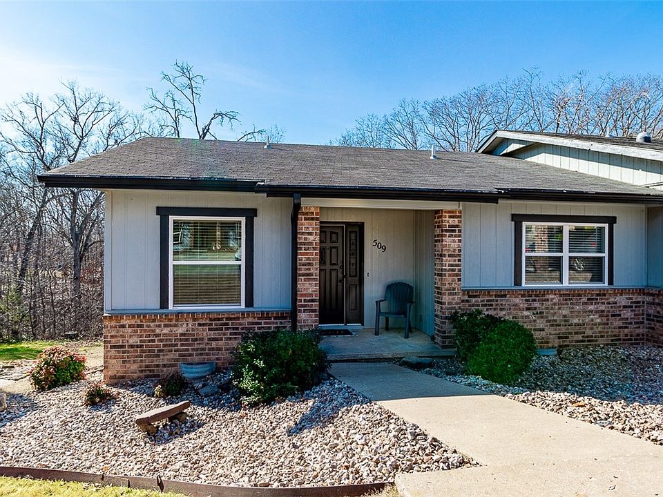 1st image of 509 Carroll Dr