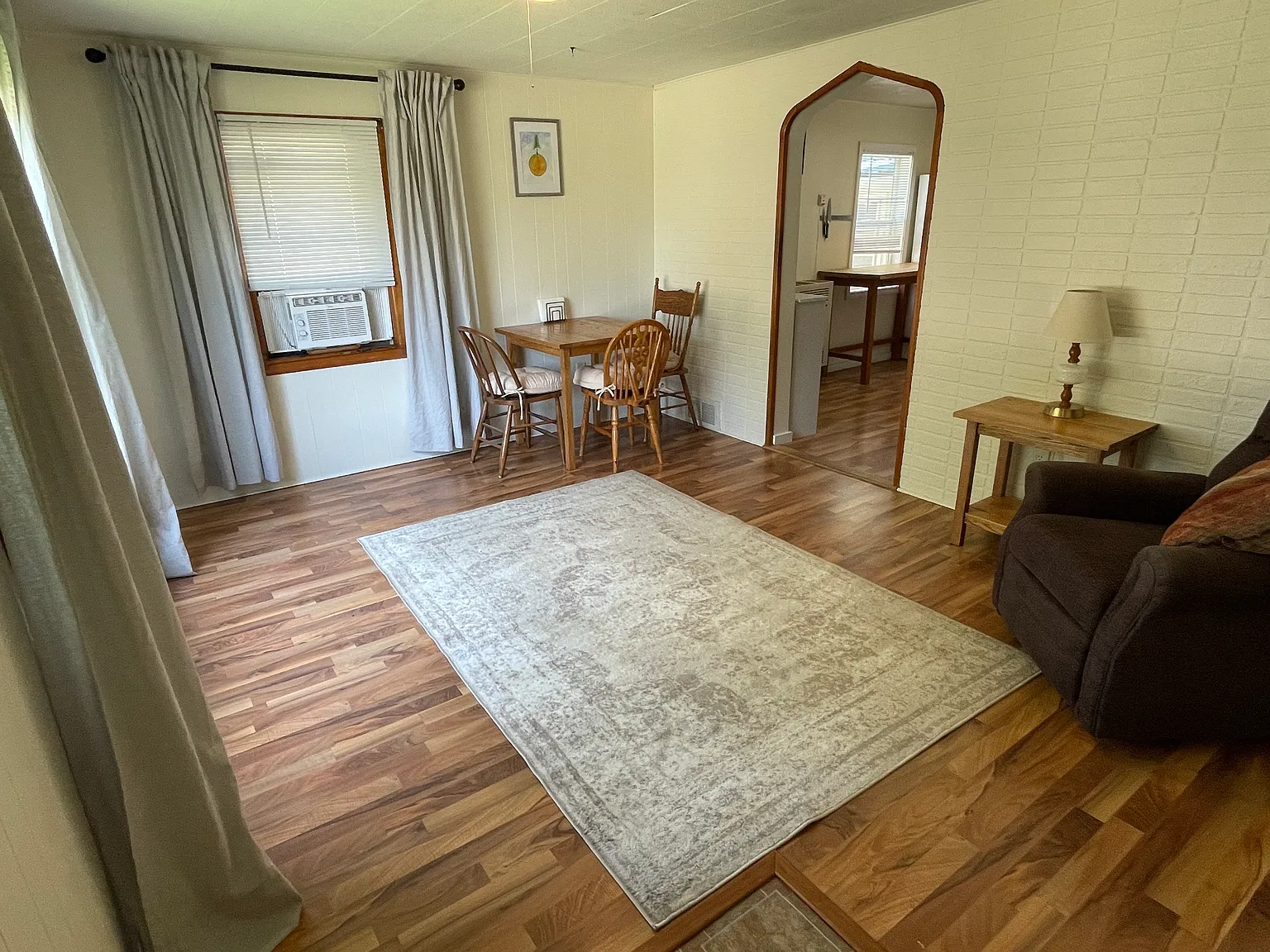 3 bed, 1017 sqft, $1,200 — Photo 3