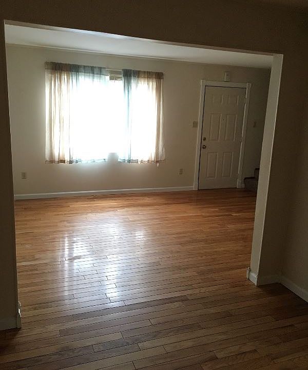 1st image of 6820 Linville Dr