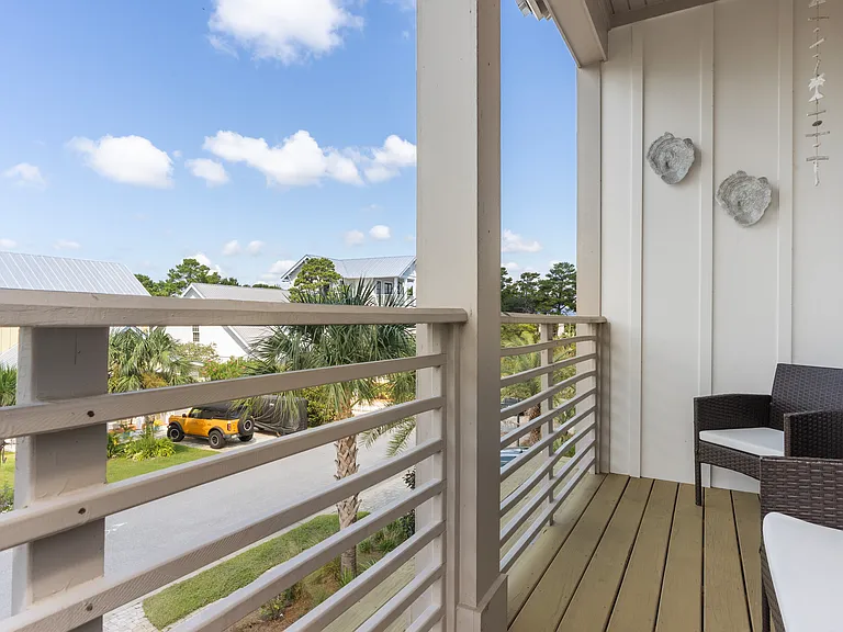 295 Grande Pointe Cir — Photo 38