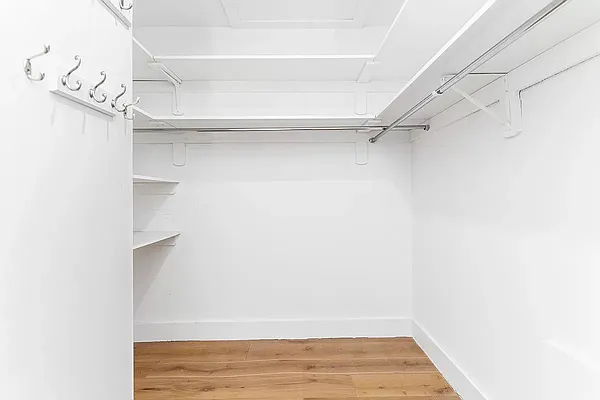 Rented by REAL New York | media 6