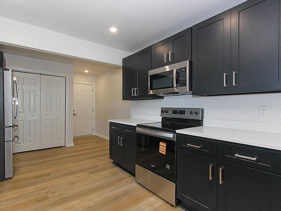 5th image of 7948 Merritt St