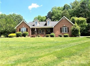 105 Dons Ct, Shelby, NC 28150