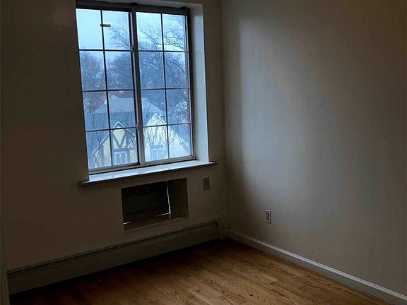 3rd image of 31-22 Union St #5-C