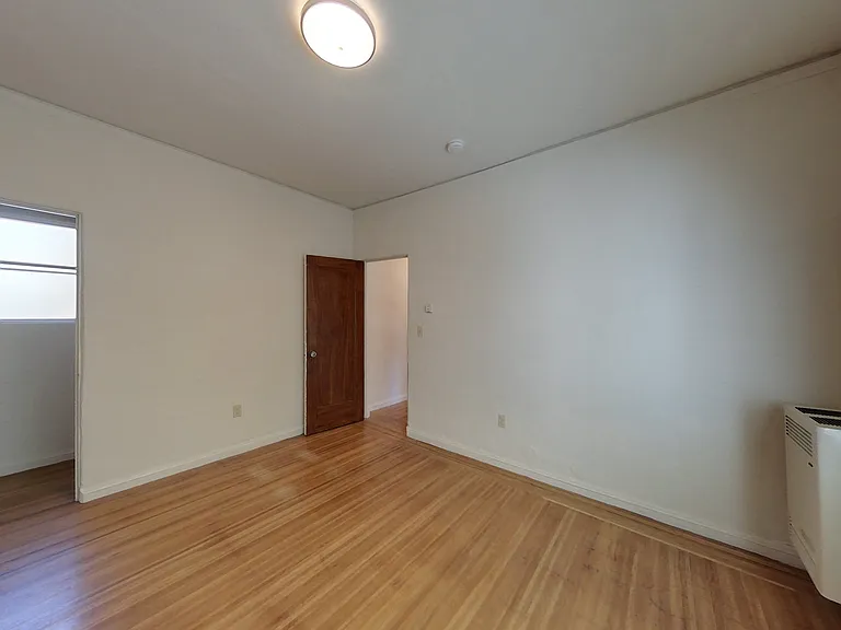 2030 Dwight Way — Photo 24
