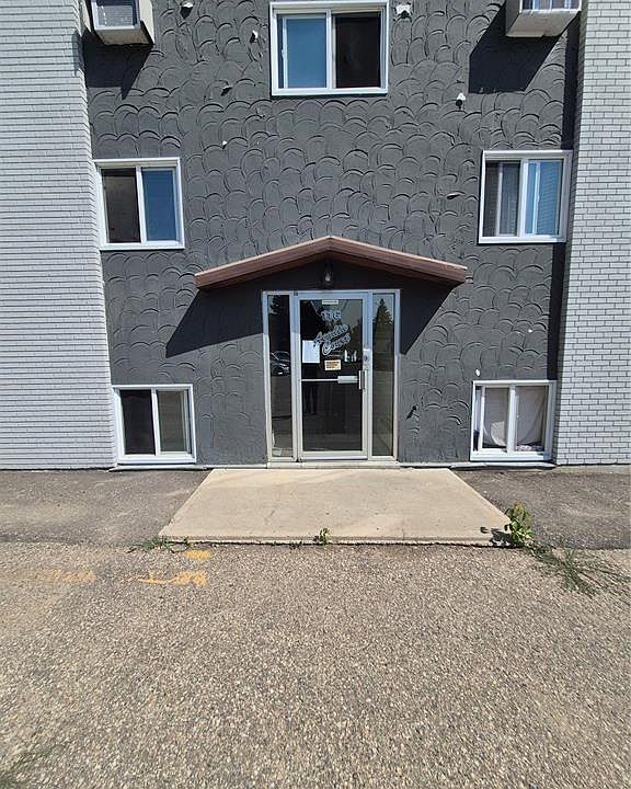 1st image of UNIT 5-116 Acadia COURT