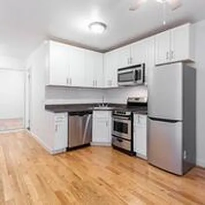 Rented by Bond New York | media 6