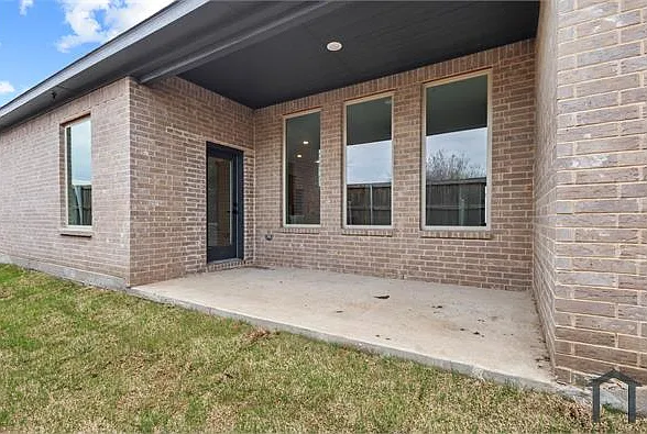 1832 Noble Ct — Photo 18