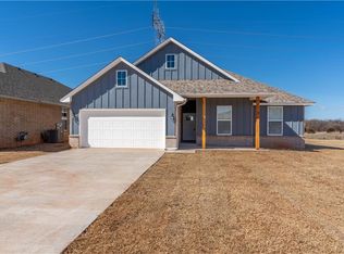 17797 Walnut Creek Rd, Edmond, OK 73012