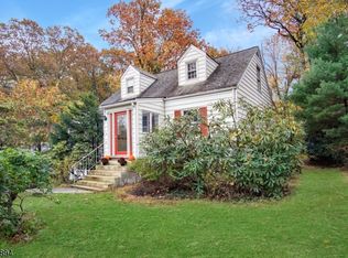 28 Wenonah Ave, Rockaway, NJ