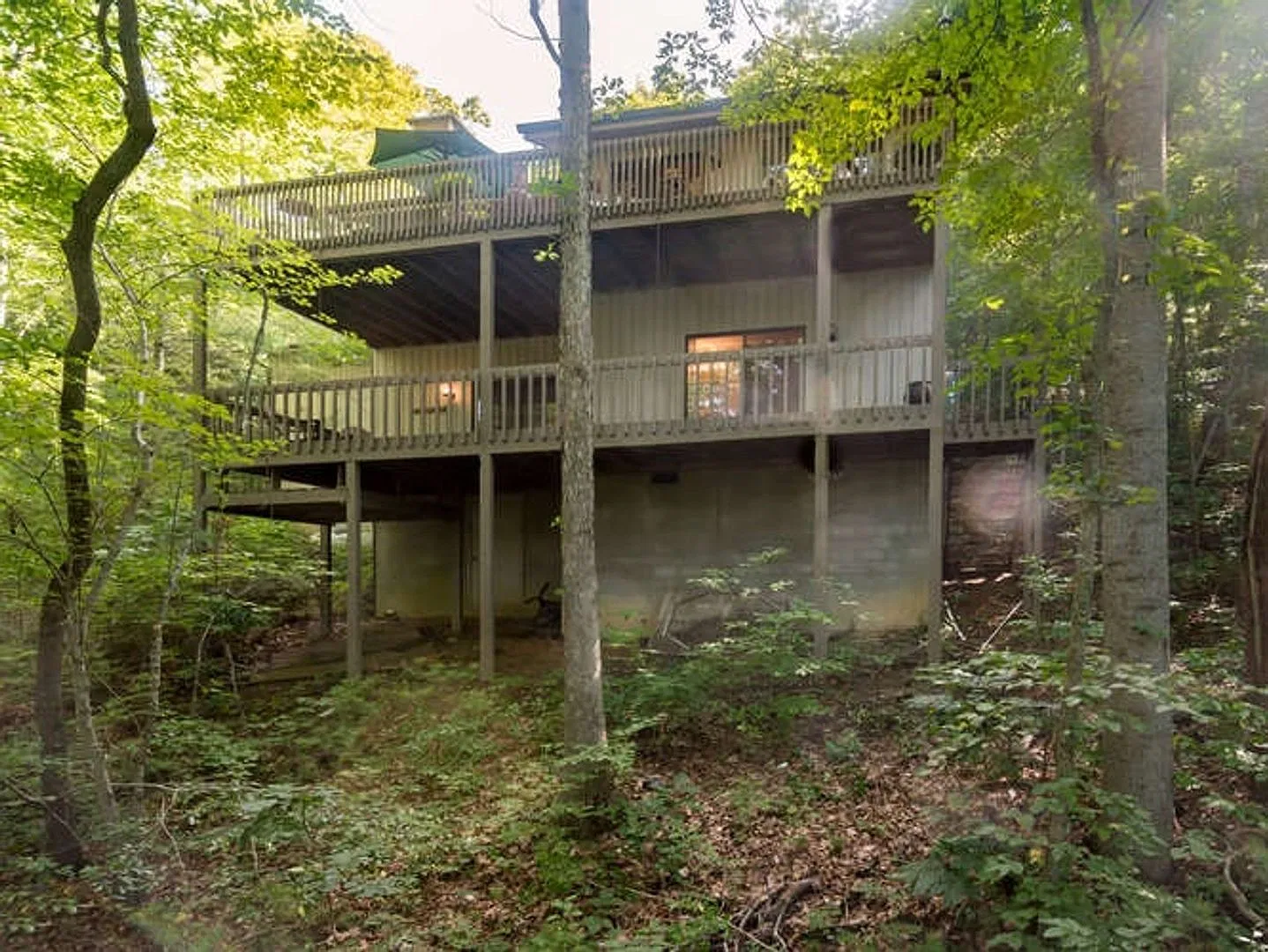 Spacious 3BR Condo in Asheville — Photo 3