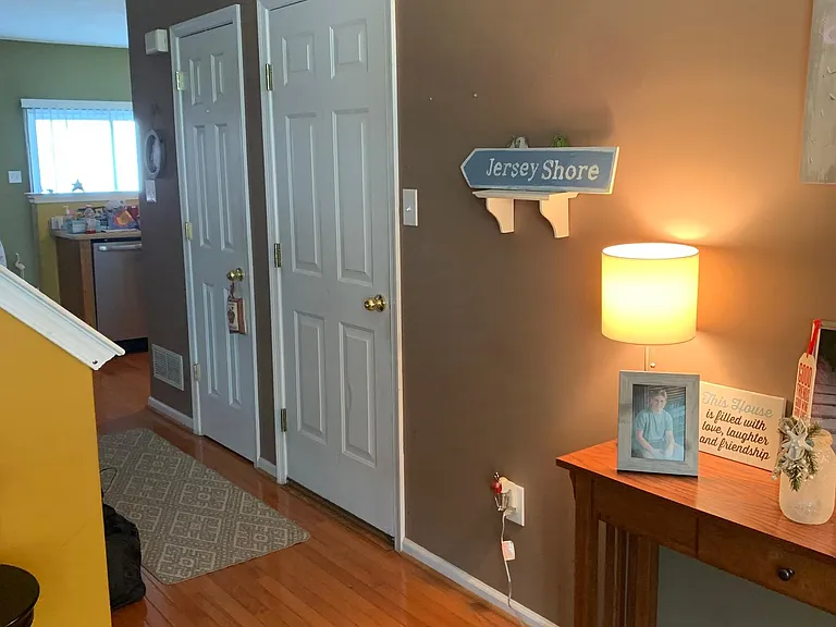 1138 Tudor Dr — Photo 5
