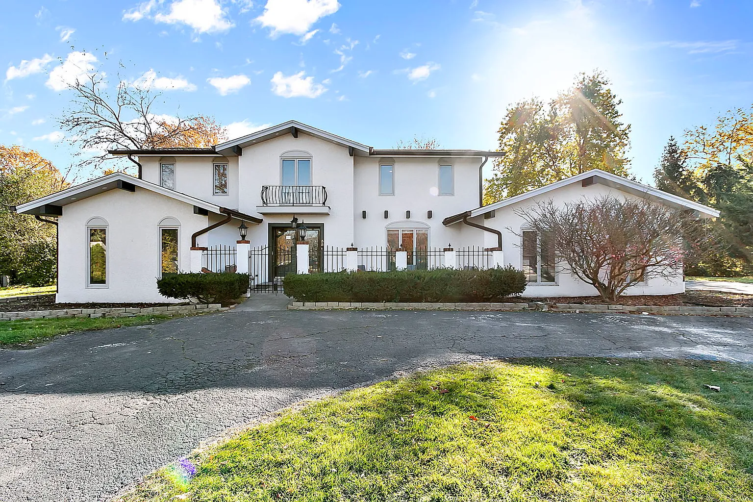 35 Regent Dr photo 1