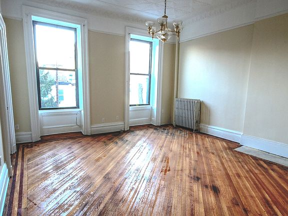 5th image of 75 1st Pl APT 3