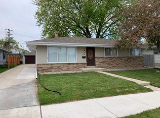 1670 Echo Ln, Racine, WI 53406