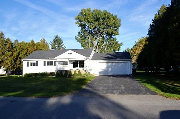 1st image of 1383 Linda Ave