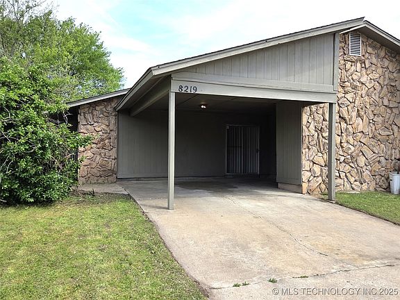 4th image of 8217 N 117th East Ave