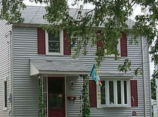 3743 McKoon Ave, Niagara Falls, NY 14305