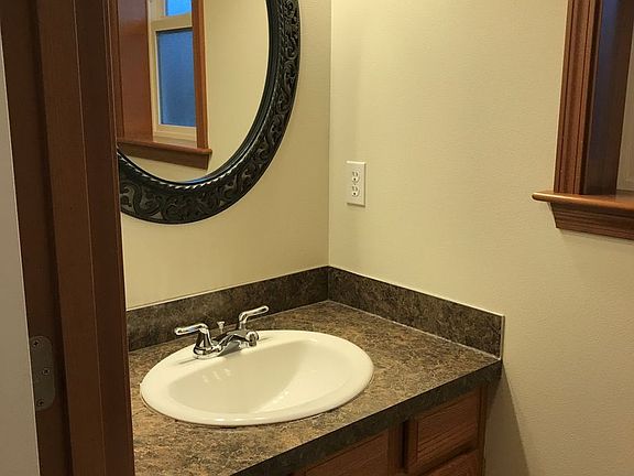 4th image of 205-211 Thompson Pl #209-A