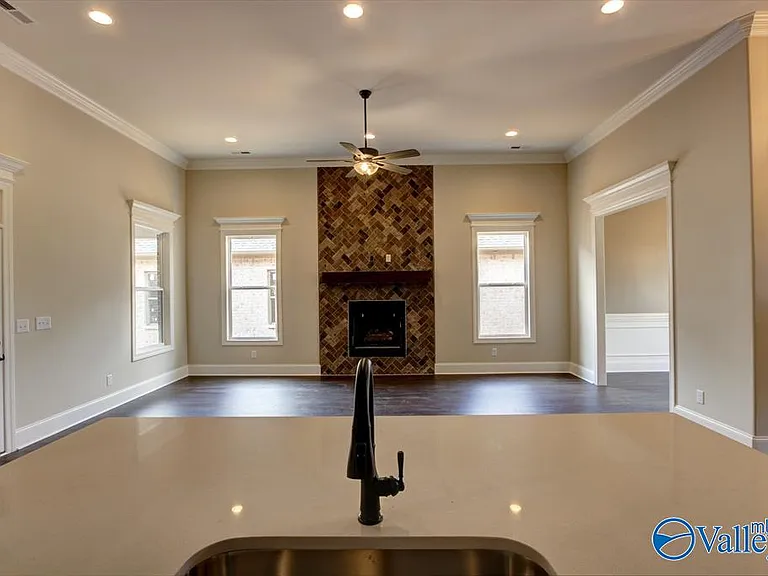 Lot 12428 Seventy Narayan St — Photo 6