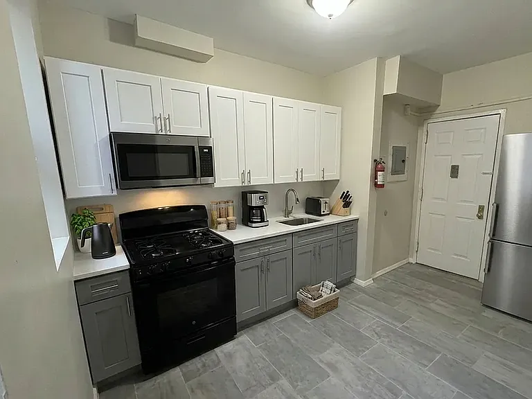 17 Goldsmith Ave #15-26 — Photo 4