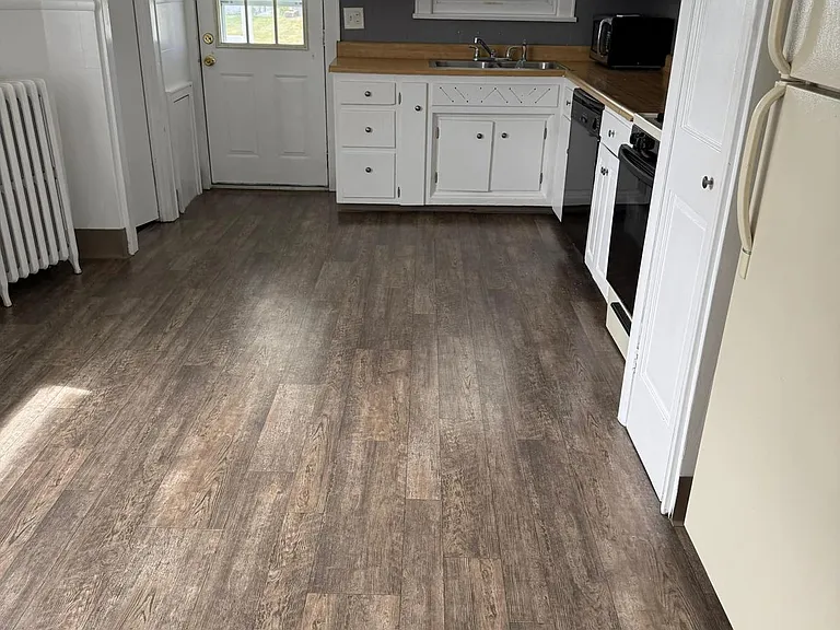 340 N Main St — Photo 10