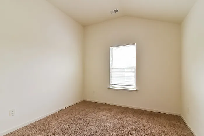 1479 Wilford Dr NE — Photo 17