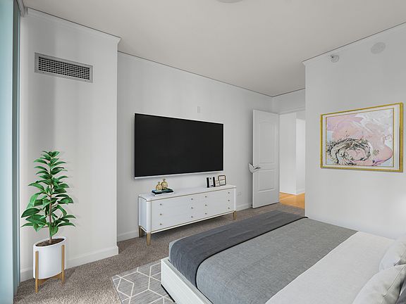 5th image of 450 E Waterside Dr #1706