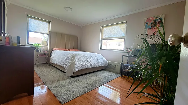 Sold by Astor Brokerage, Ltd. | media 13