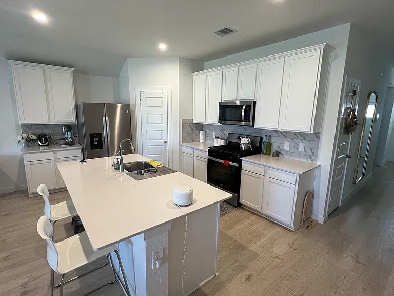 4007 Pierce Place Ln — Photo 8