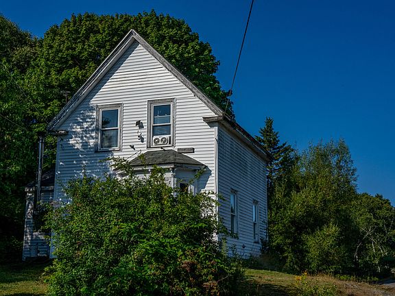 5th image of 226 Old Harbor Road