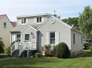 1423 Travis St, La Crosse, WI 54601