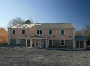 15058 Buchanan Trl E APT 4, Blue Ridge Summit, PA 17214