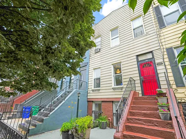 166a Hull Street image 1 of 14