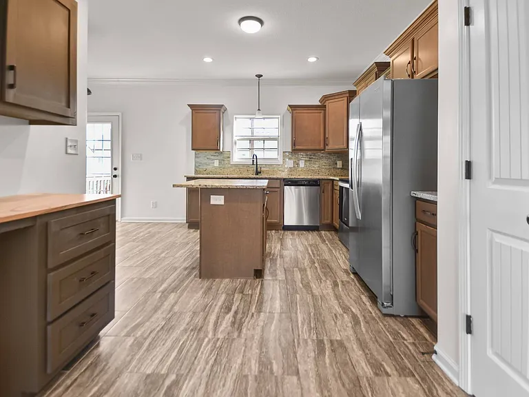 1032 Spicer Dr — Photo 10